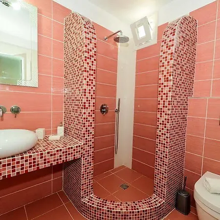 Asterolithos Φηρά