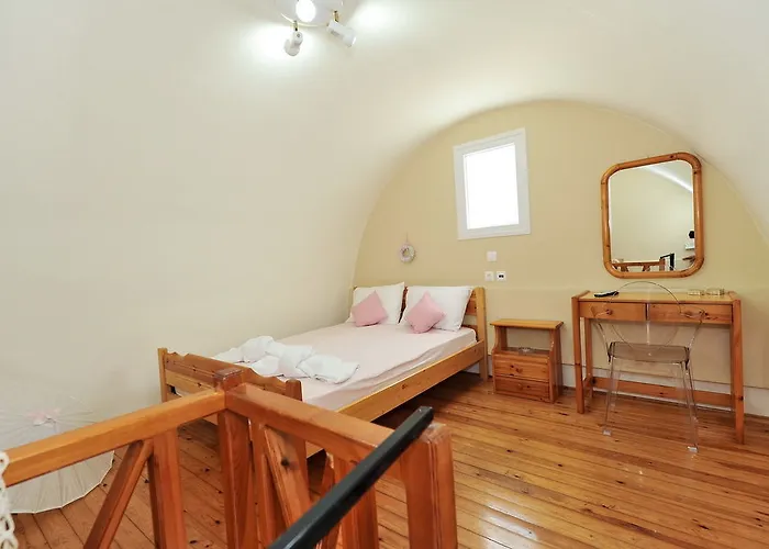 Asterolithos 4* Fira (Santorini)