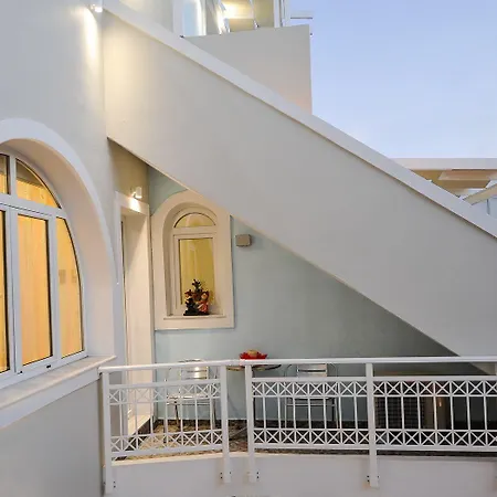 Asterolithos Hotel Fira (Santorini)