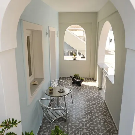 Asterolithos Fira (Santorini)