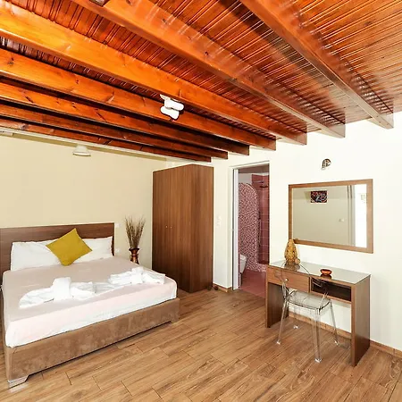 Asterolithos Hotel Fira (Santorini)