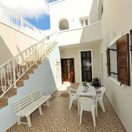 Hotel Asterolithos